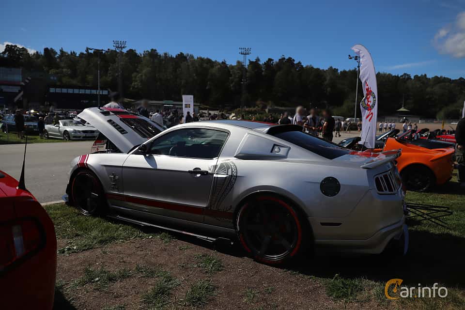 Ford Mustang V6 Automatisk, 5-trinn, 213hk, 2010