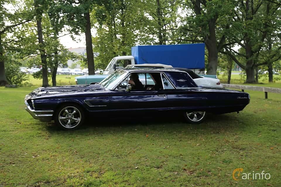 Ford Thunderbird
