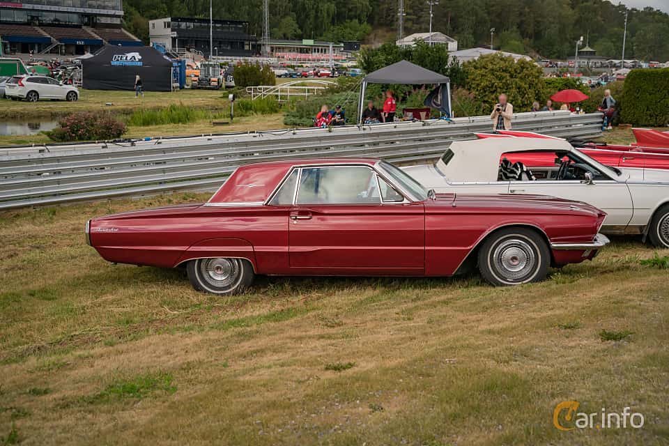 Ford Thunderbird