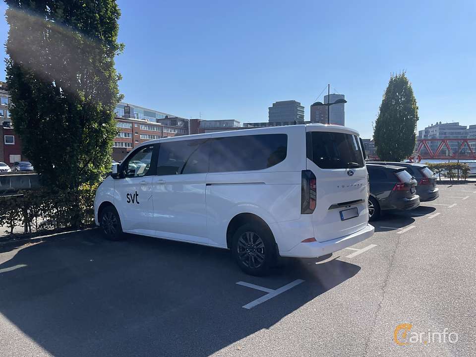 Ford Tourneo Custom 320 2.0 EcoBlue SelectShift, 170hp, 2024