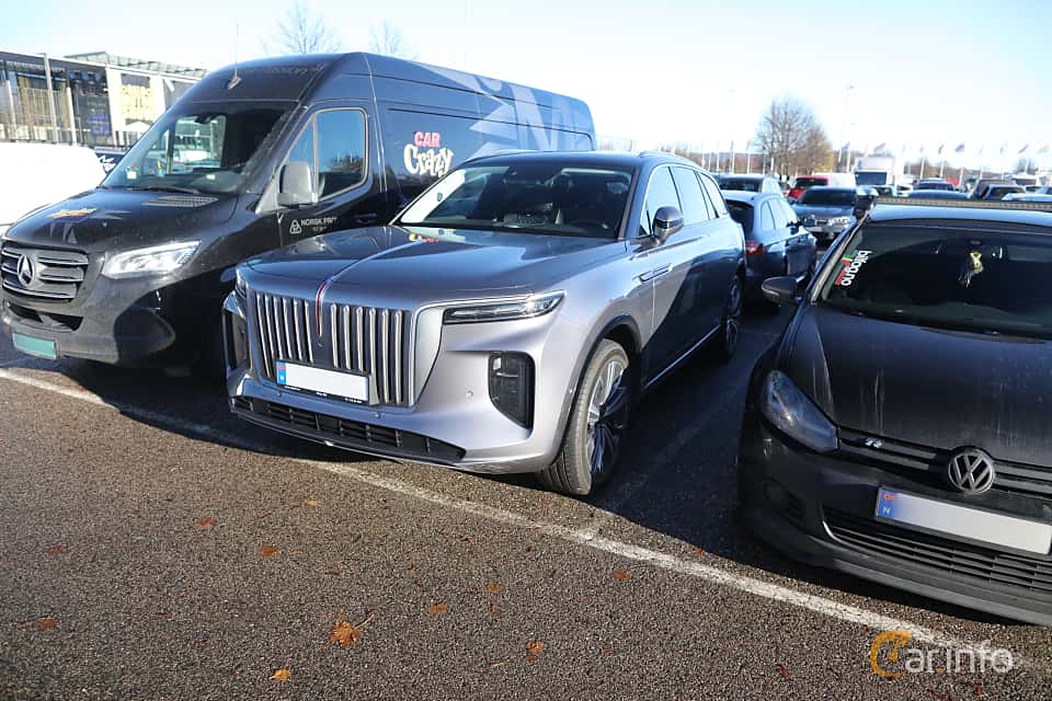 Hongqi E-HS9