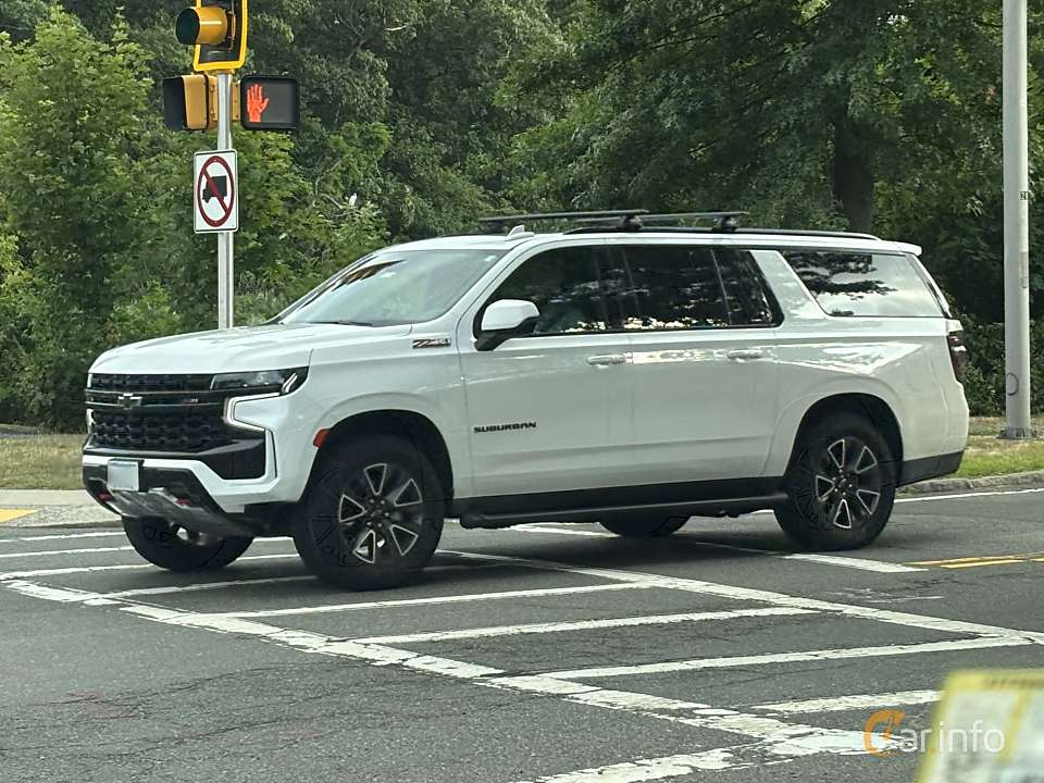 Chevrolet Suburban 5.3 V8 4WD Hydra-Matic, 360hp, 2023