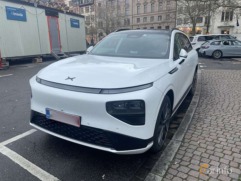 XPENG G9