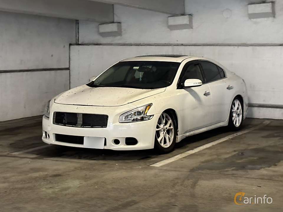 Nissan Maxima