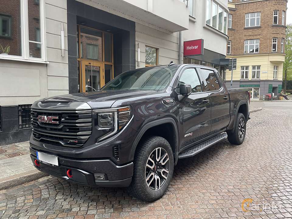 GMC Sierra