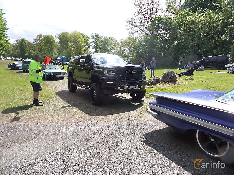 GMC Sierra
