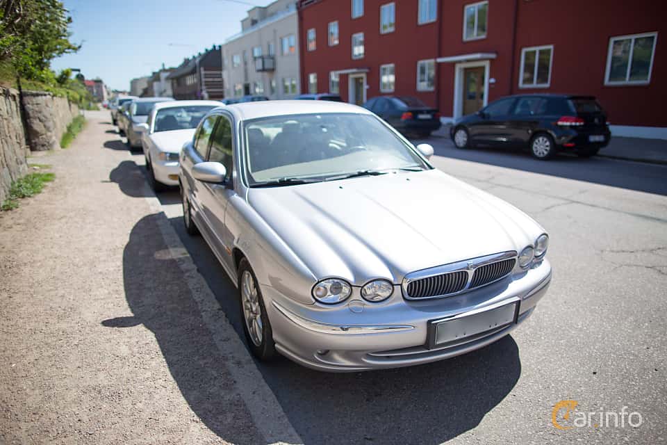 Jaguar X-Type