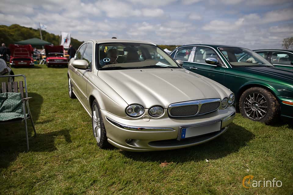 Jaguar X-Type