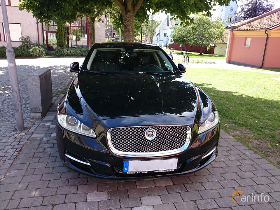 Jaguar XJ 3.0 V6 Automatic, 6-trins, 275ps, 2010