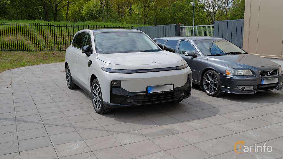 Leapmotor B10