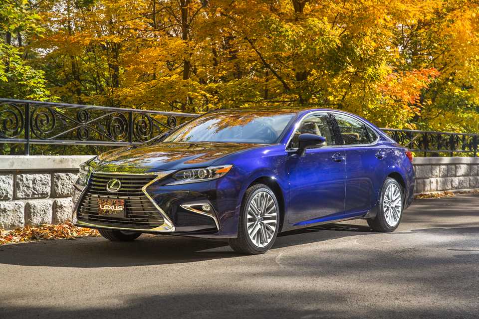 Lexus ES
