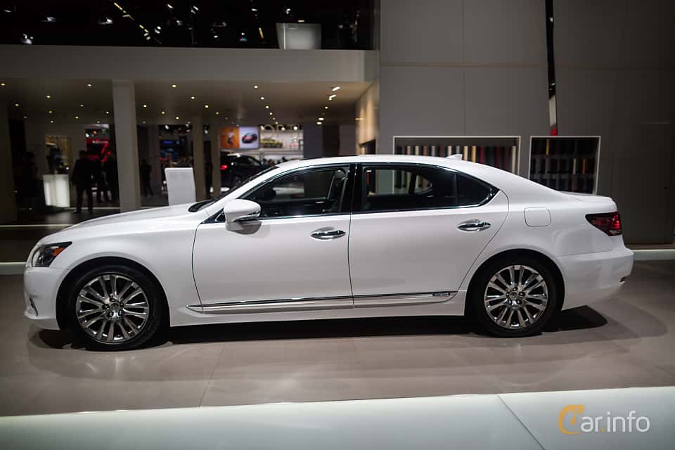 Lexus LS