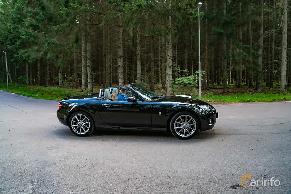 Mazda MX-5 Roadster Coupe 1.8 MZR Manual, 5-trins, 126ps, 2013