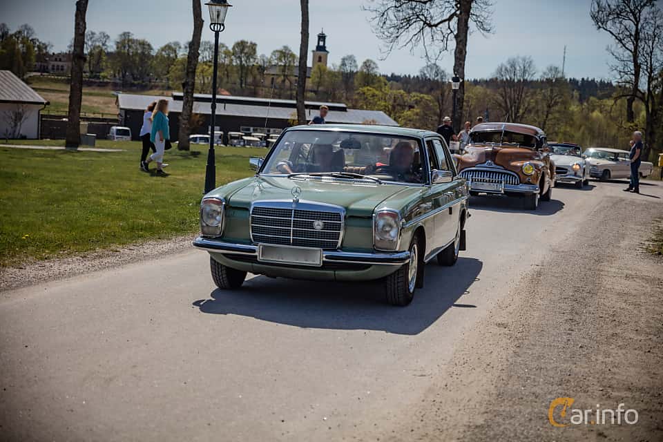 Mercedes-Benz /8