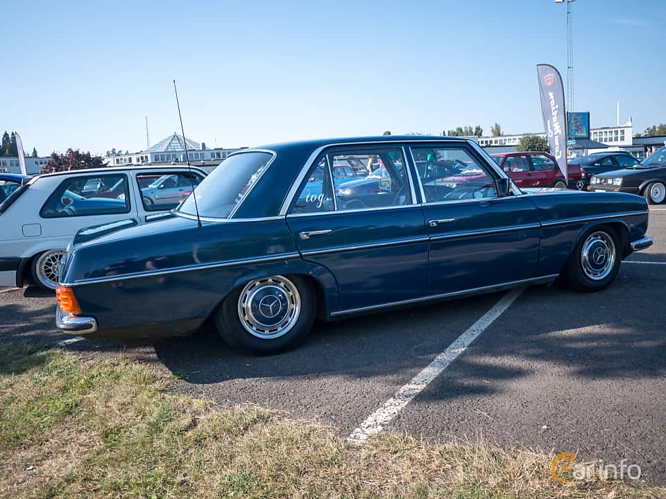 Mercedes-Benz /8