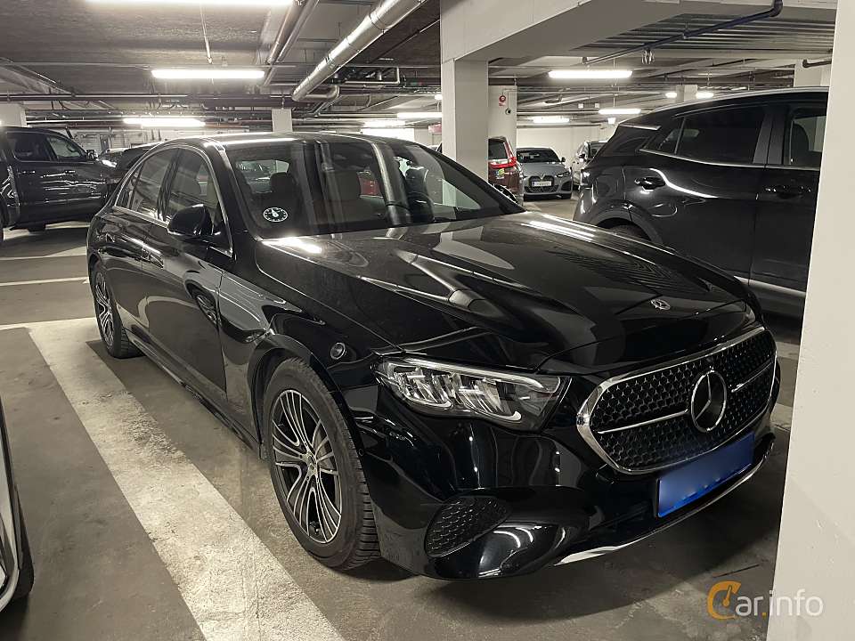 Mercedes-Benz E 300 e 4MATIC 9G-Tronic, 313hk, 2024