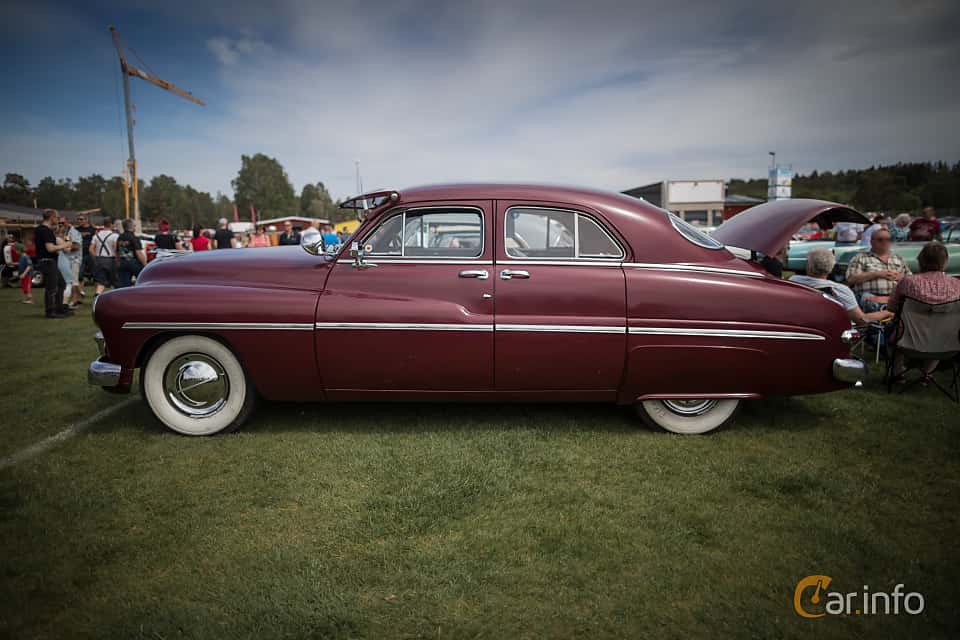 Mercury Eight Sport Sedan 4.2 V8 Manuell, 112hk, 1949