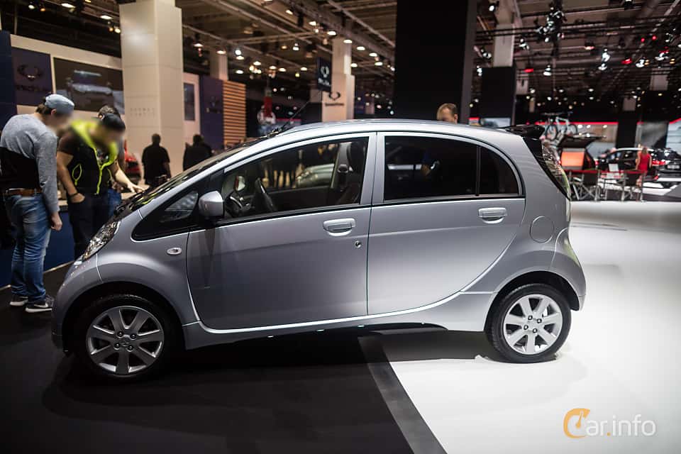 Mitsubishi i