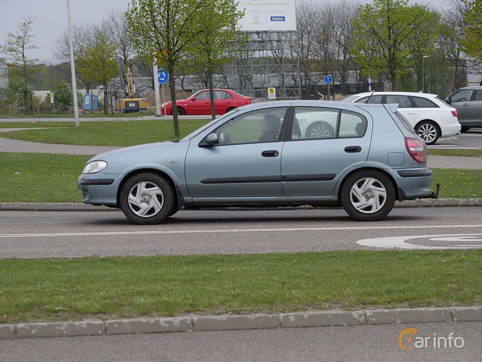 Nissan Almera
