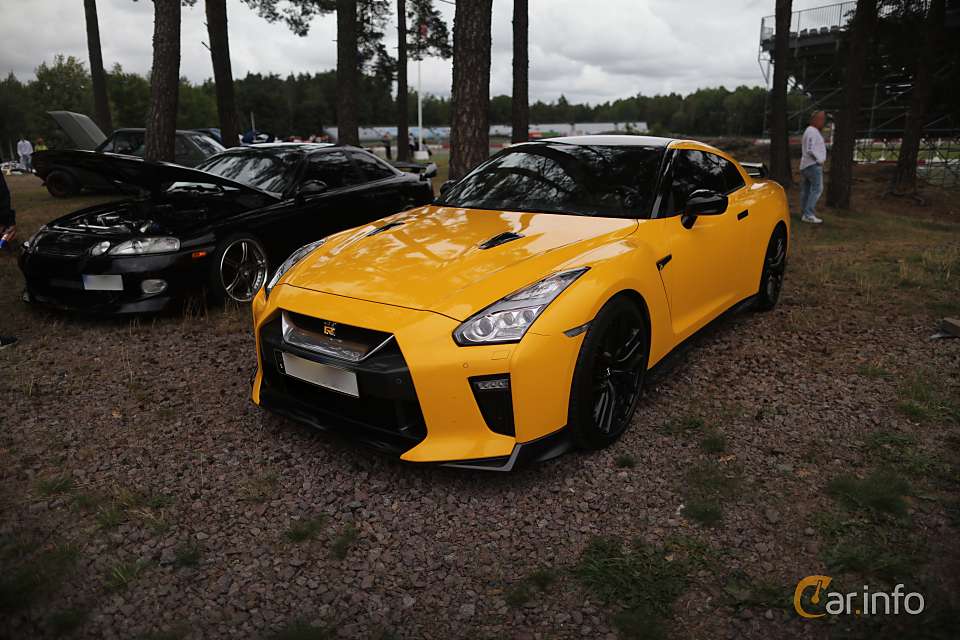 Nissan GT-R 3.8 V6 4x4 DCT, 570hp, 2017