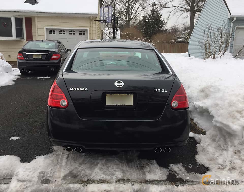 Nissan Maxima