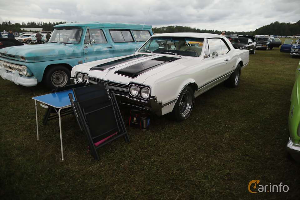 Oldsmobile Cutlass
