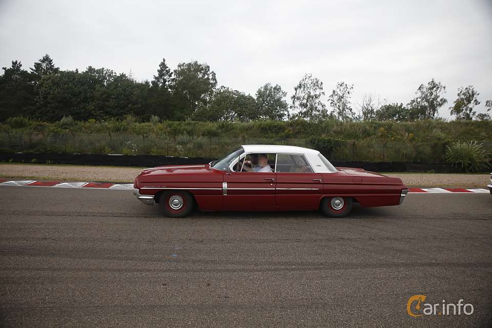 Oldsmobile Dynamic 88