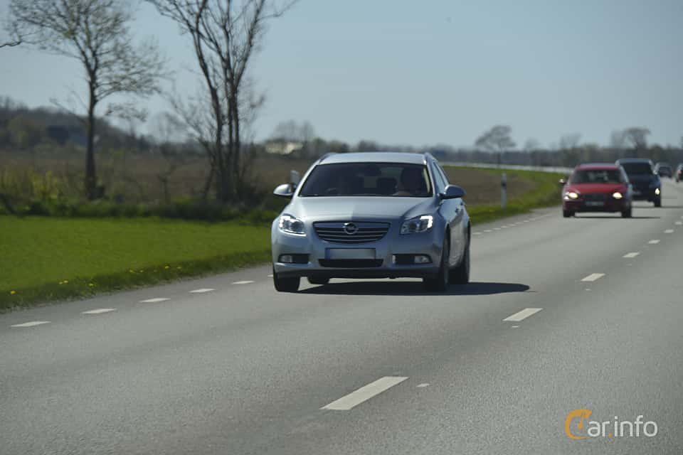 Opel Insignia Sports Tourer 2.0 CDTI 4x4 Manuell, 160hk, 2011