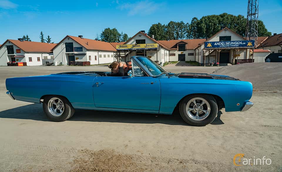 Plymouth Satellite