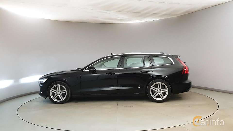 Volvo V60 Recharge T6 AWD Geartronic, 340hp, 2021