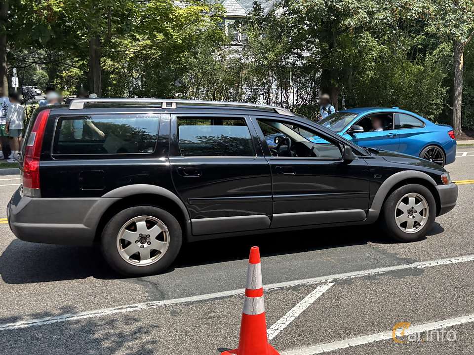 Volvo XC70