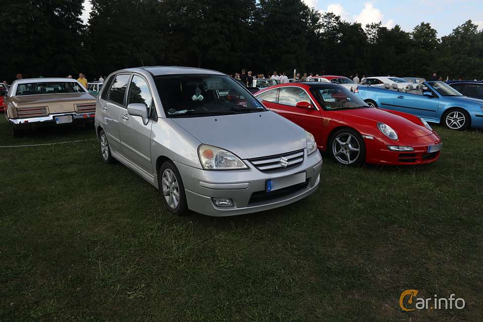 Suzuki Liana