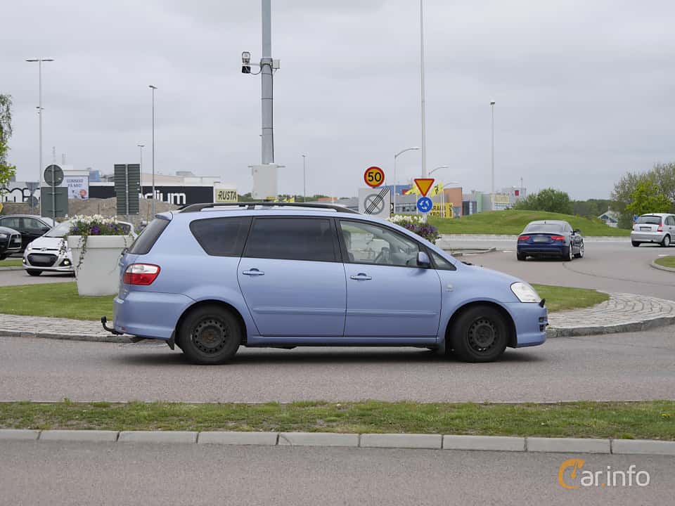 Toyota Avensis Verso