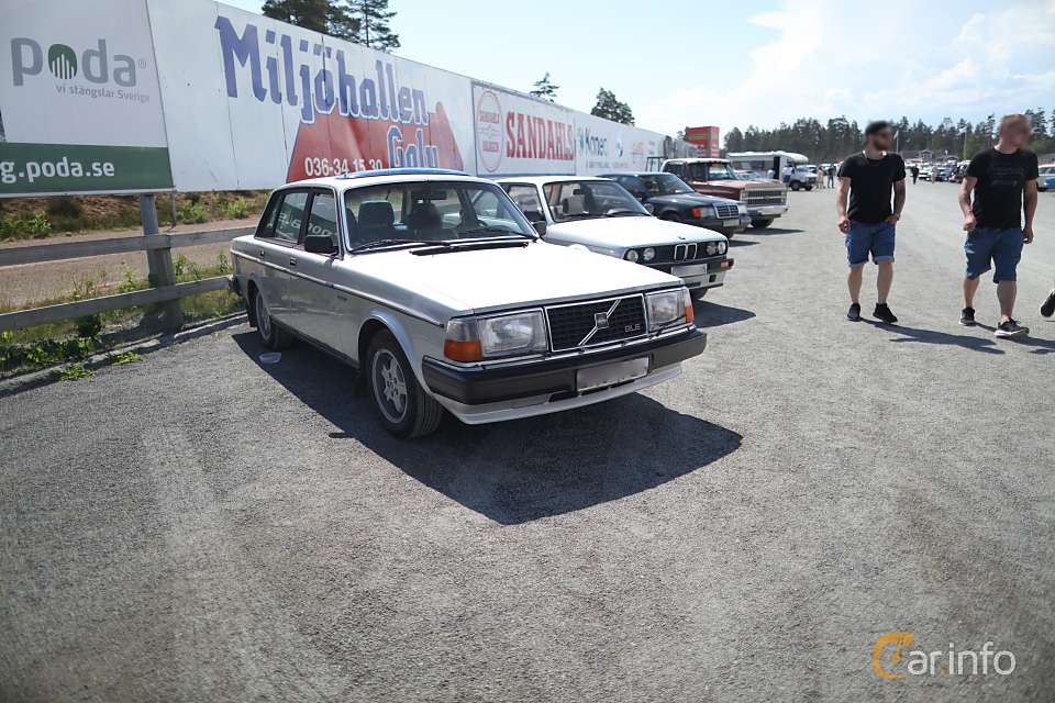 Volvo 240
