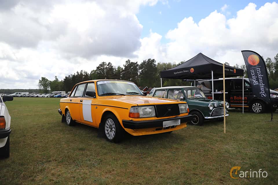 Volvo 240