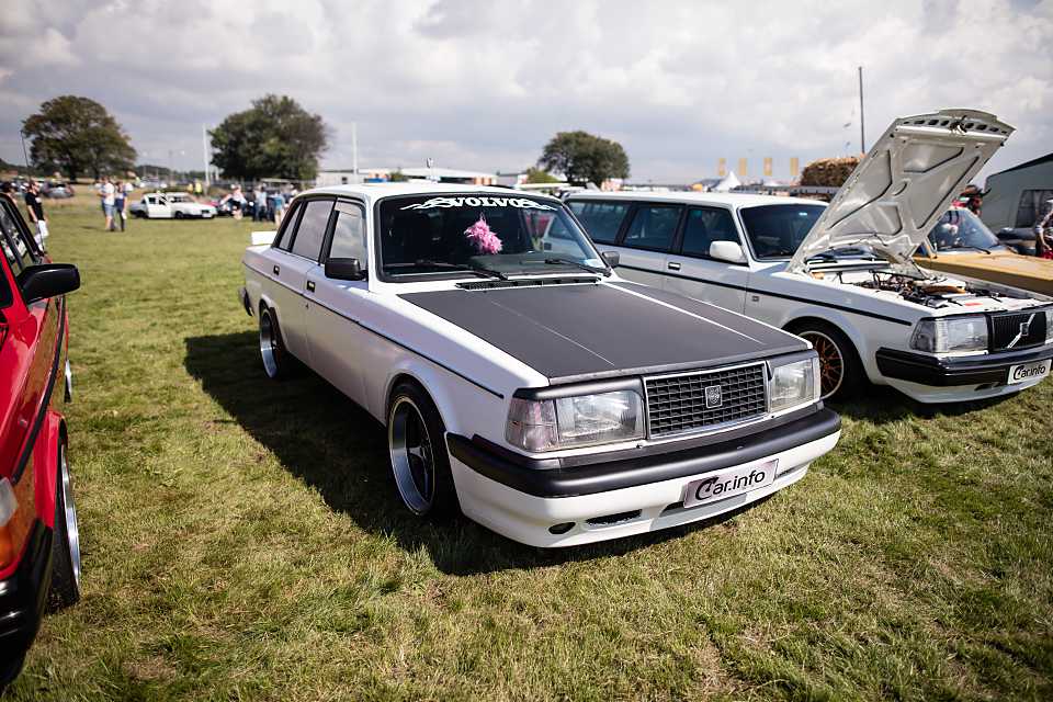 Volvo 240