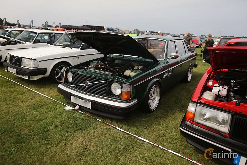 Volvo 240