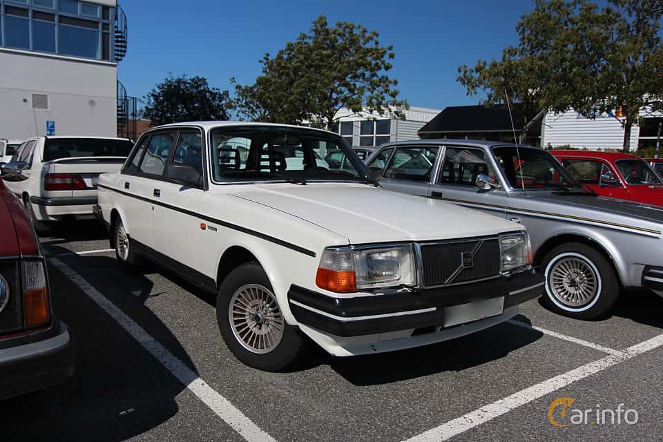 Volvo 240