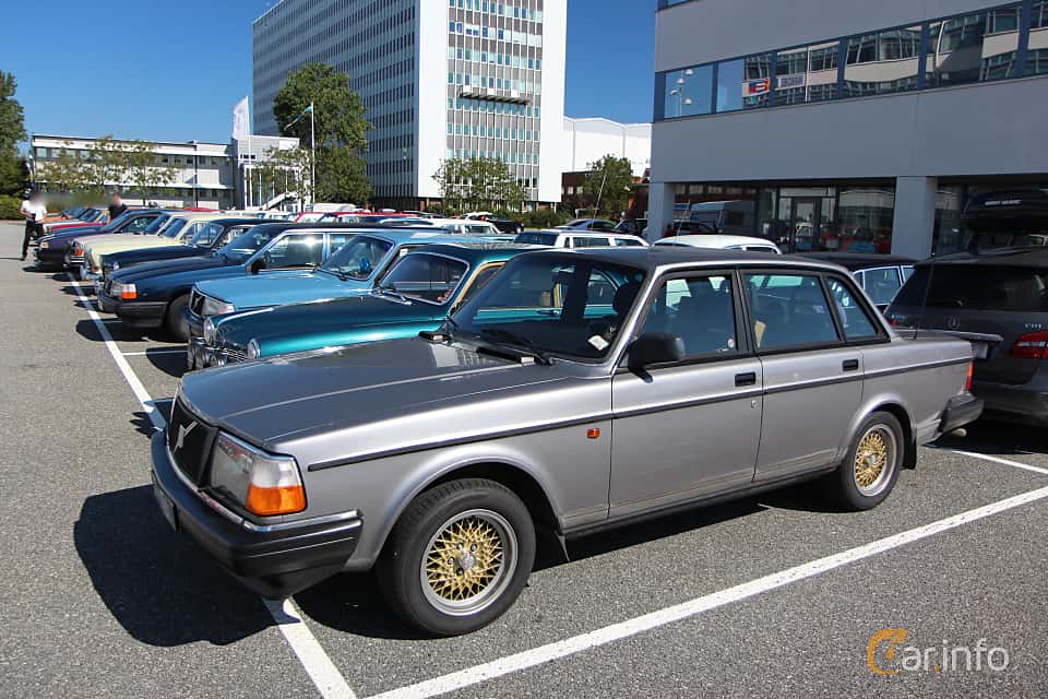 Volvo 240