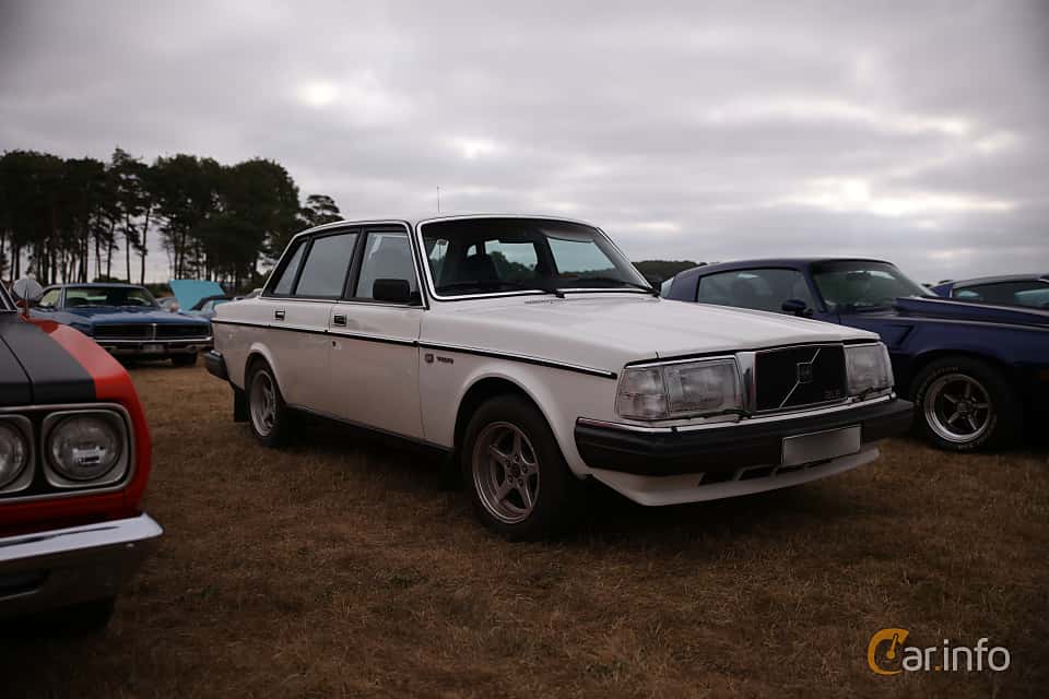 Volvo 240