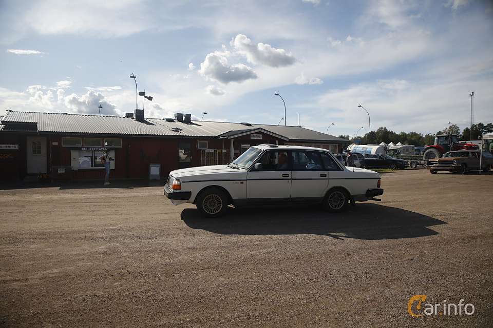 Volvo 240