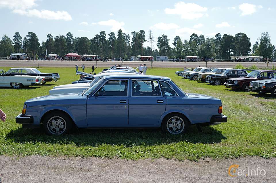Volvo 240