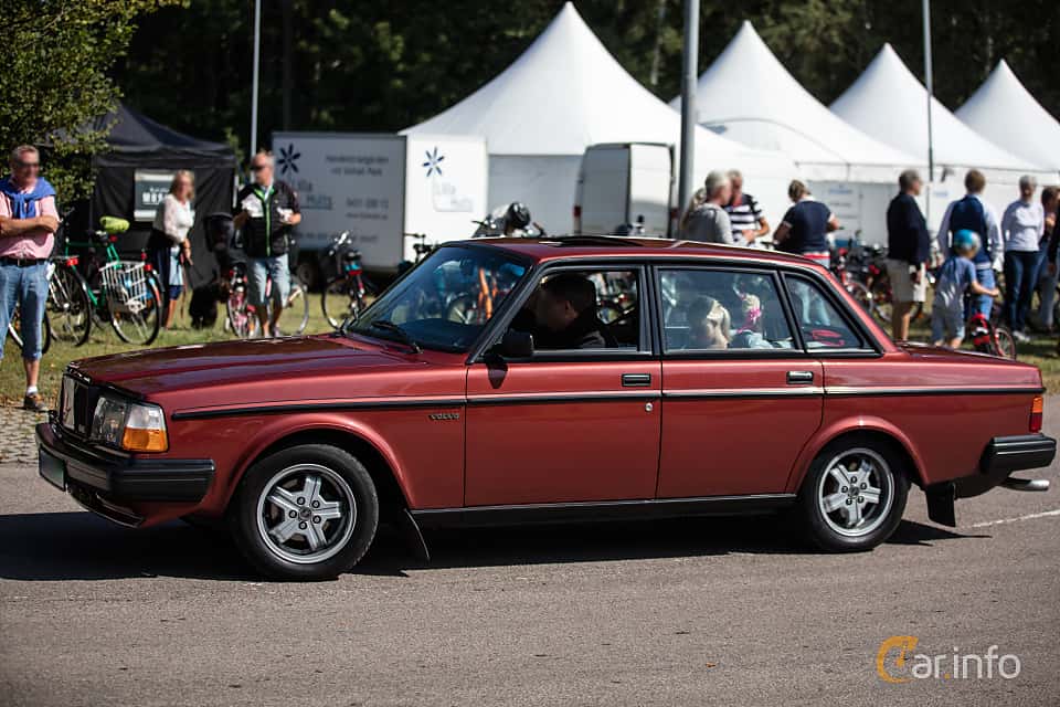 Volvo 240