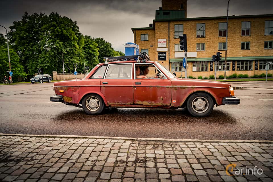 Volvo 240