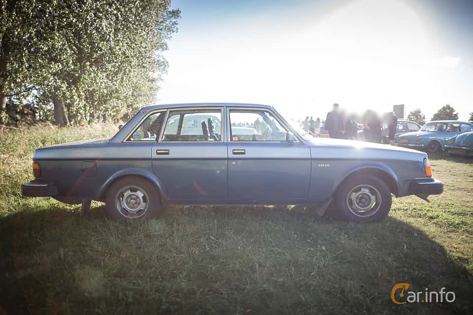 Volvo 240