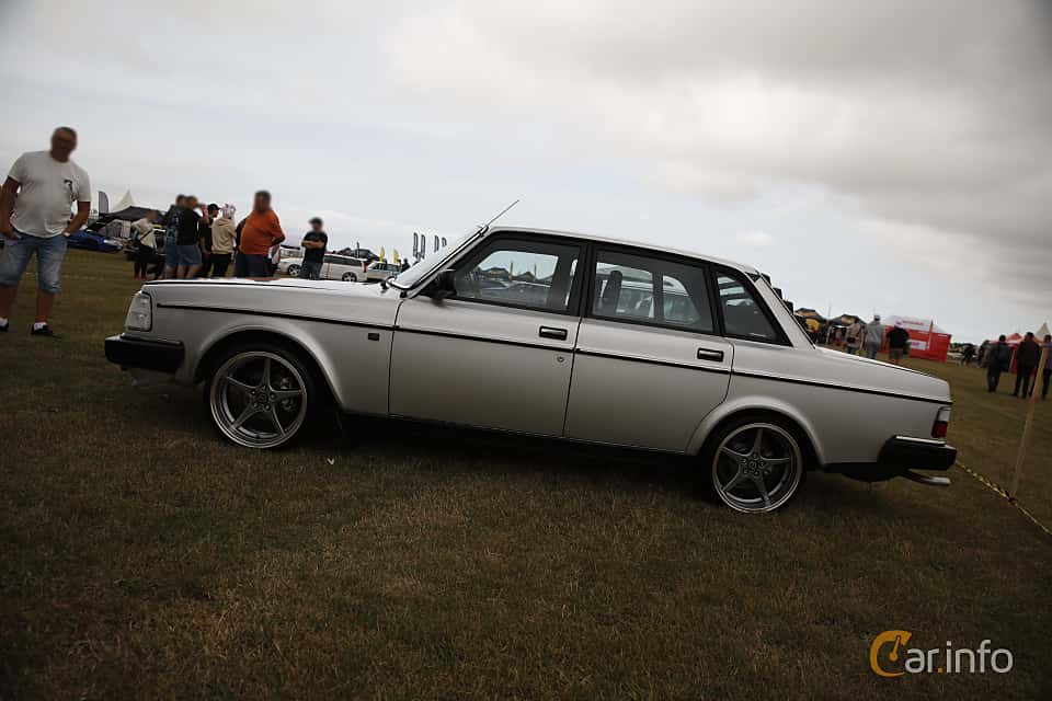 Volvo 240