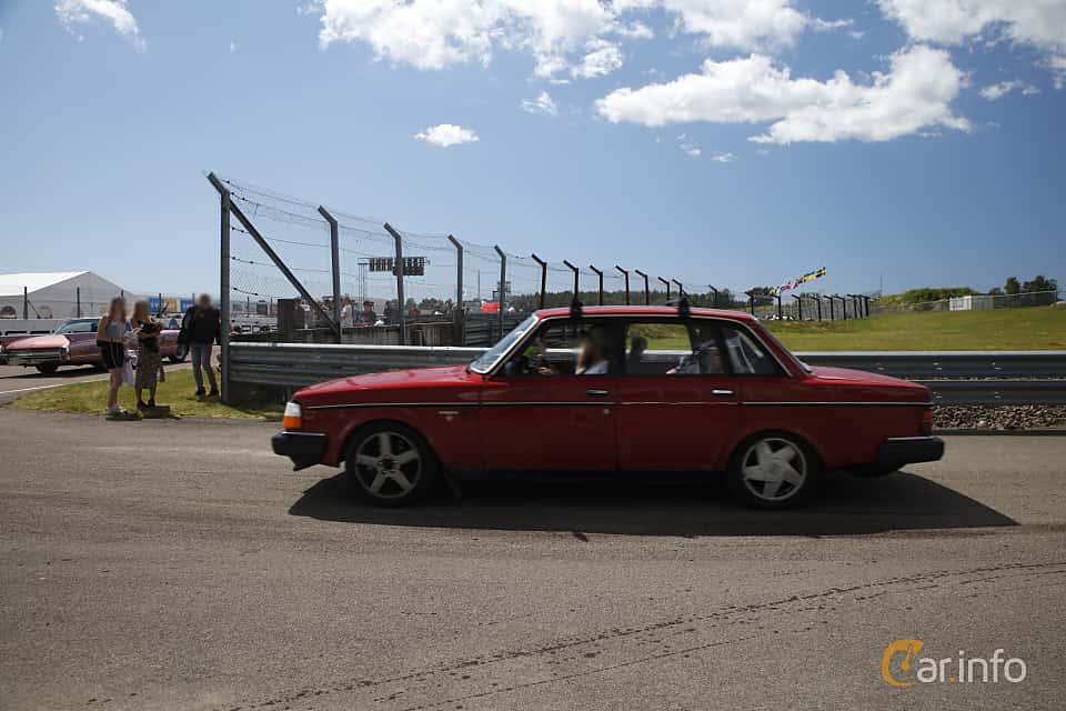 Volvo 240