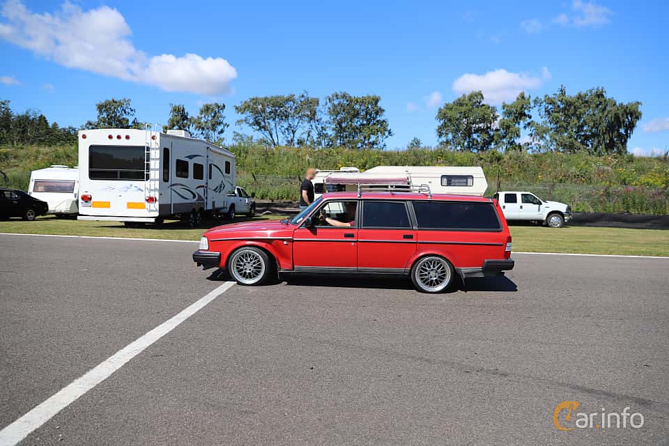 Volvo 240