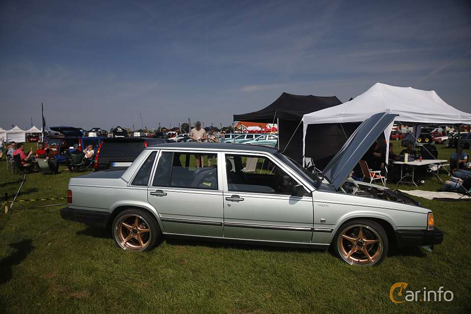 Volvo 740