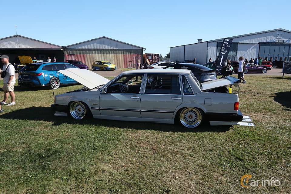 Volvo 740
